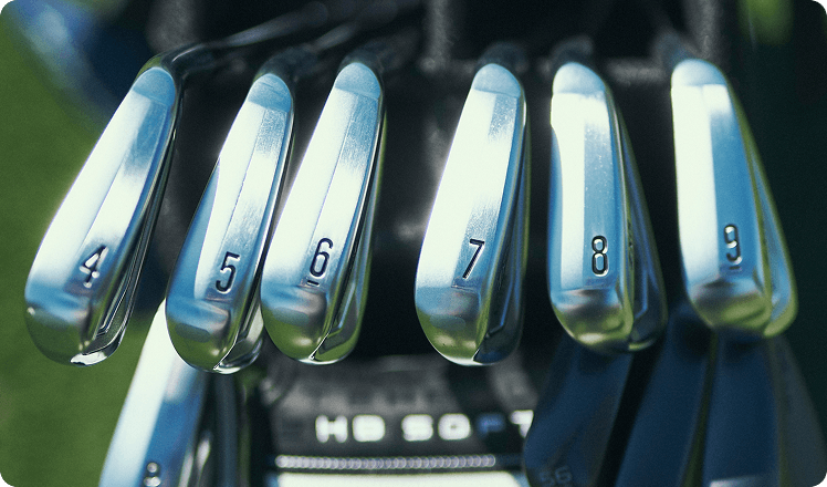 A golf bag full of Irons
