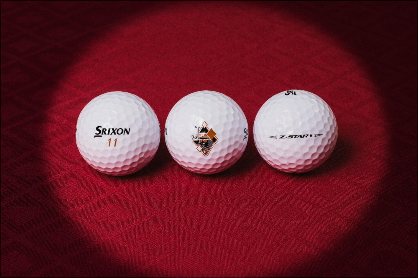 Z-STAR Diamond X SWAG Golf Balls Image 3